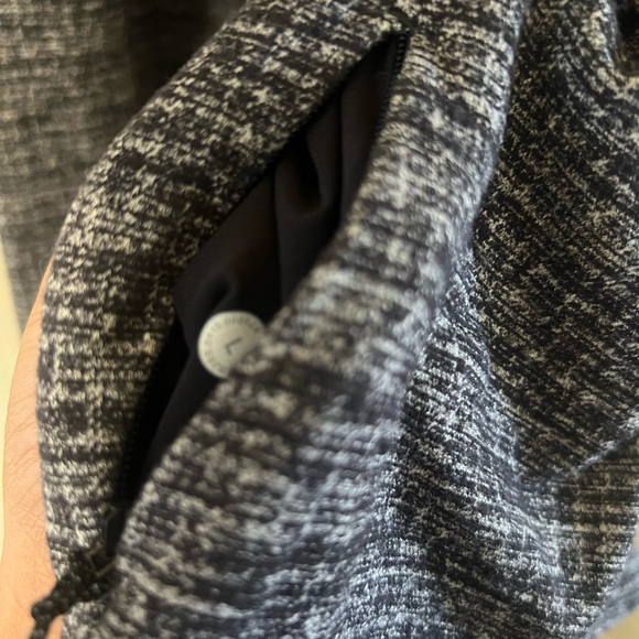 💜Lululemon surge  warm 1/2 zip Large - Picture 3 of 3